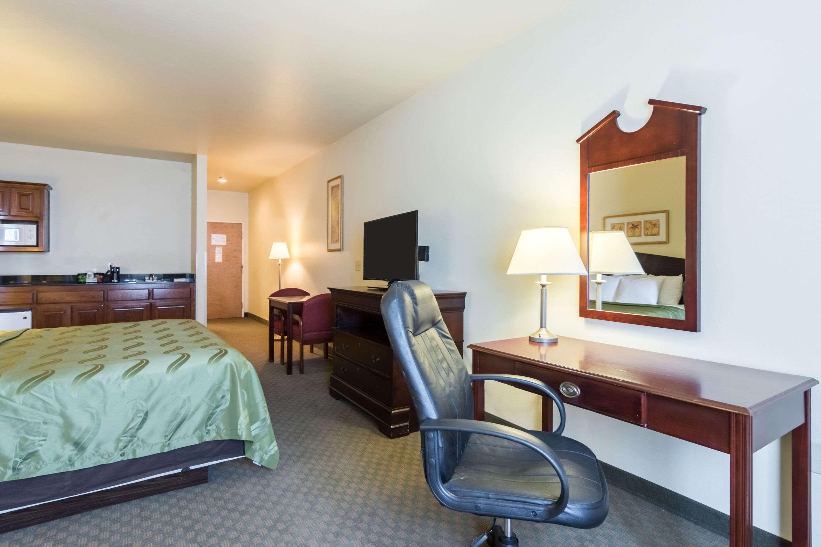 Quality Inn & Suites Of Alma - Northeast From Fort Smith Экстерьер фото