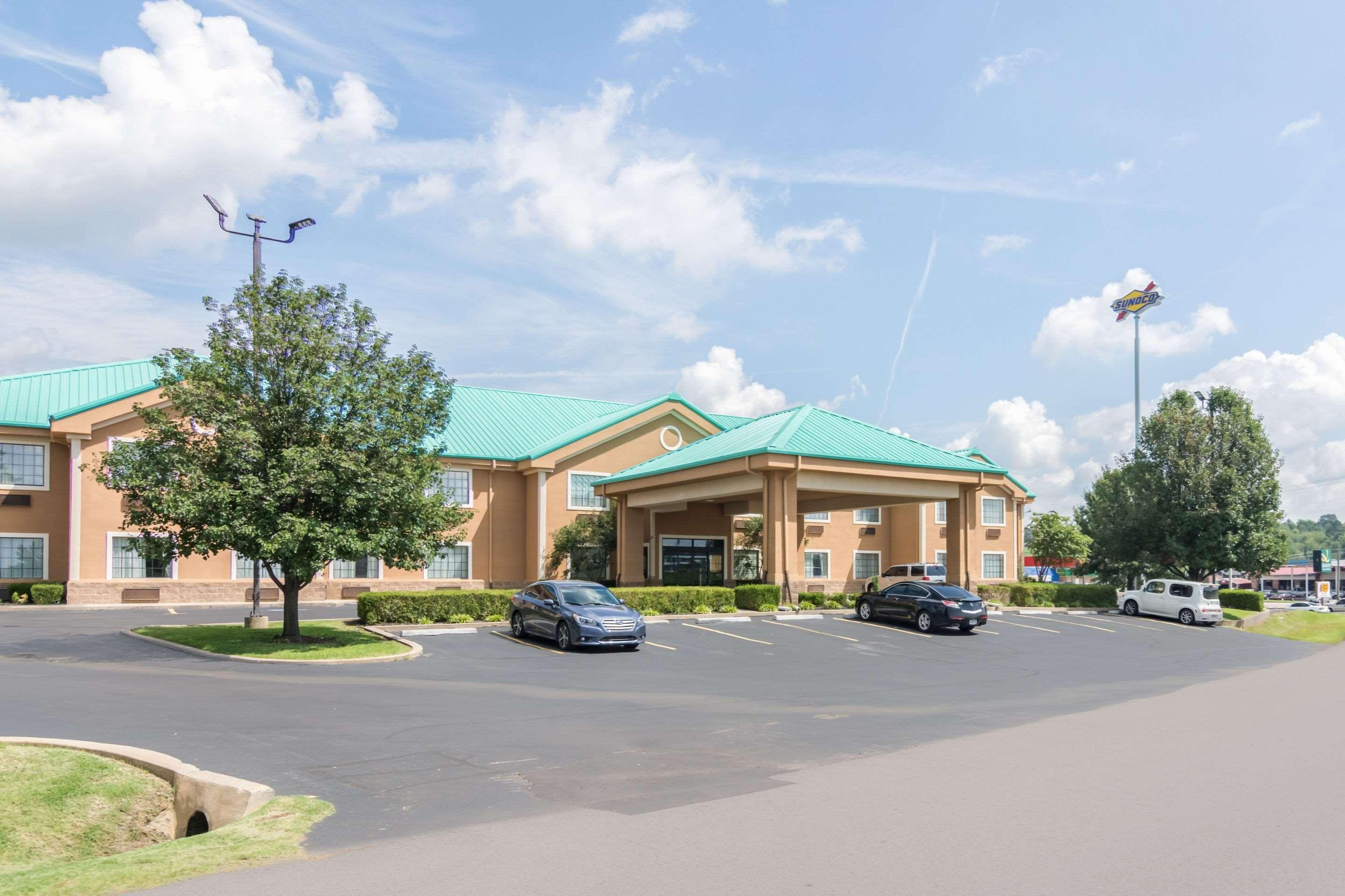 Quality Inn & Suites Of Alma - Northeast From Fort Smith Экстерьер фото