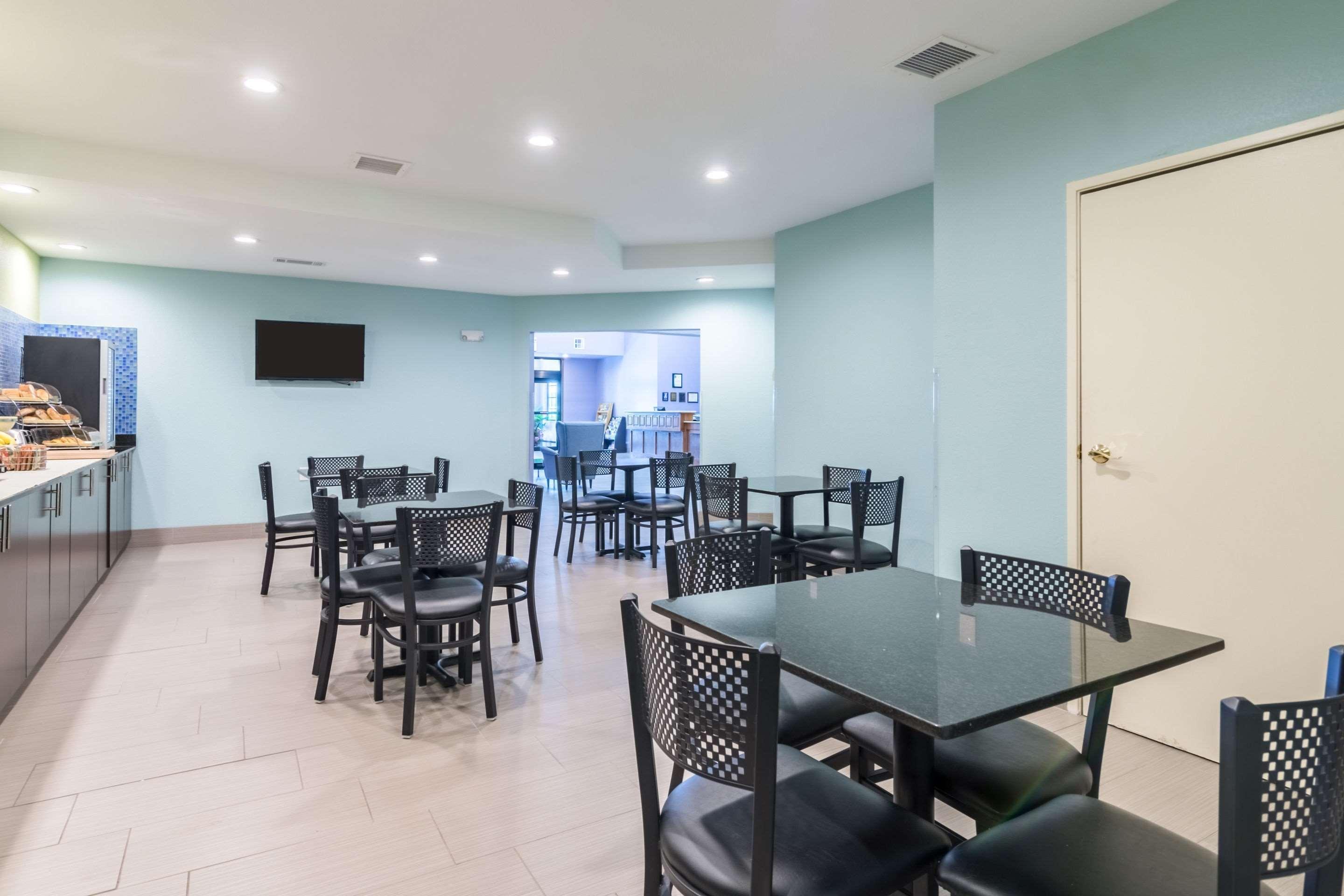 Quality Inn & Suites Of Alma - Northeast From Fort Smith Экстерьер фото
